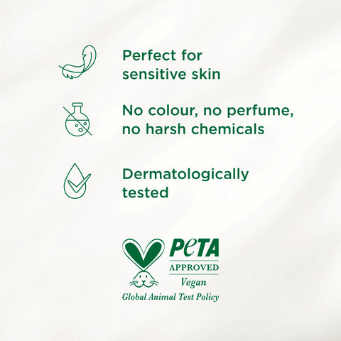 Simple Kind to Skin Hydrating Light Moisturiser Skin Care Product with Pro-Vitamins B5 and E for 12-Hour Moisturisation 125 ml