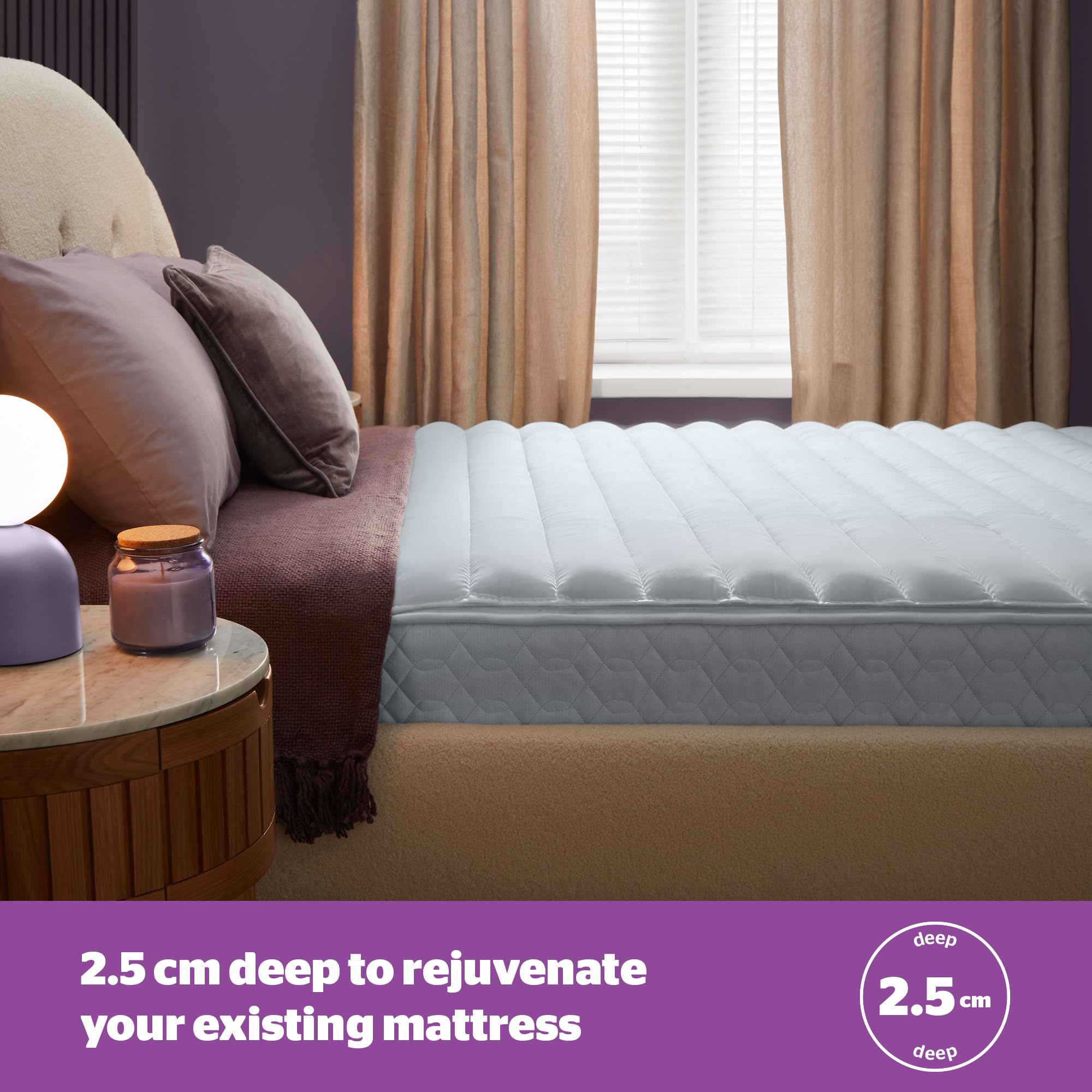 Silentnight Deep Sleep Mattress Topper Double Bed - Soft Supportive Comfortable Durable Bed Topper with Easy Fit Elasticated Straps - Hypoallergenic and Machine Washable - Double - 190x135cm