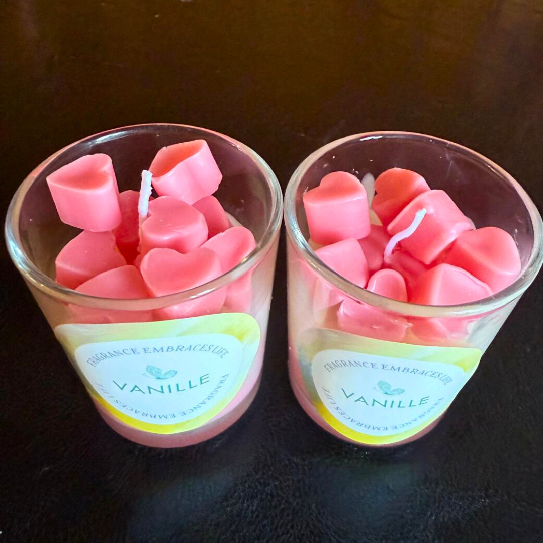 Vanilla Scented Heart Candle – Handmade Layered Candle with Pink Heart Wax Melts (8 oz)
